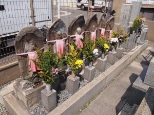 大阪市東淀川区にあるお墓、豊里霊園