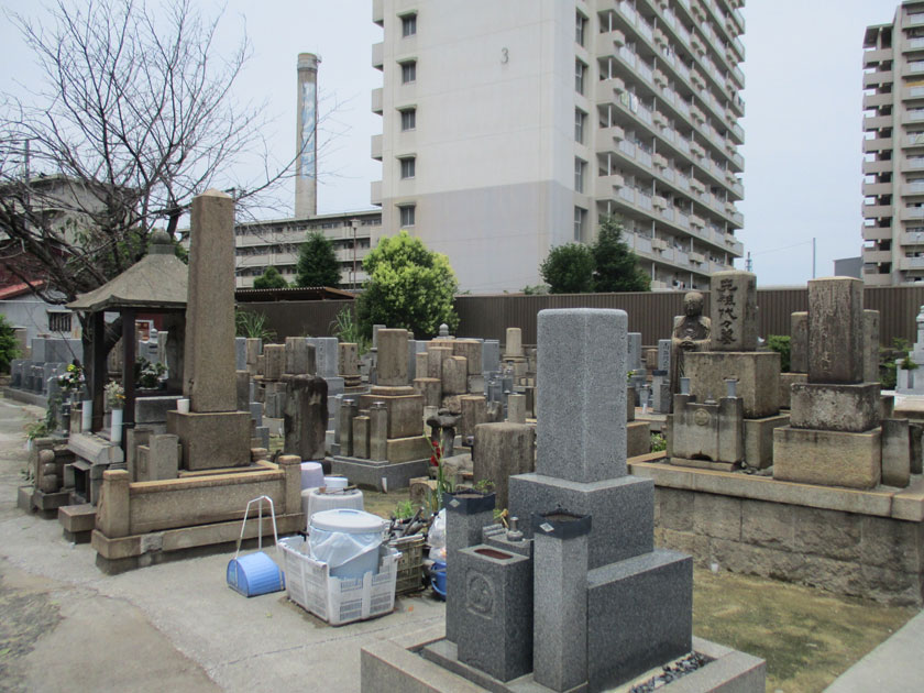 大阪市西成区にあるお墓、津守斎場墓地