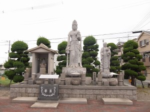 東大阪市にあるお墓、植付芝墓地