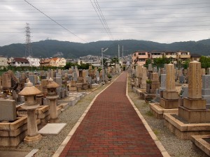 東大阪市にあるお墓、植付芝墓地
