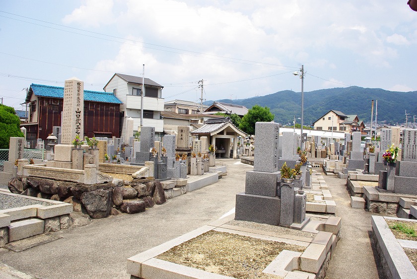 東大阪市にあるお墓、下六万寺墓地