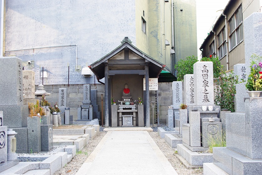 東大阪市にあるお墓、西高井田墓地