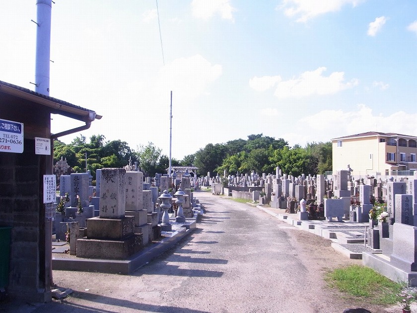 堺市西区にあるお墓、万田墓地