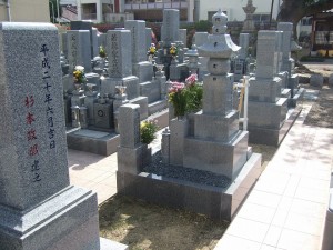 大阪市住吉区にあるお墓、荘厳浄土寺境内墓地