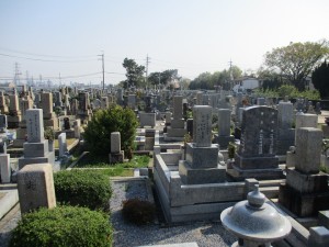 豊中市にあるお墓、穂積墓地