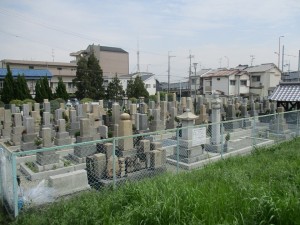 豊中市にあるお墓、上津島霊園