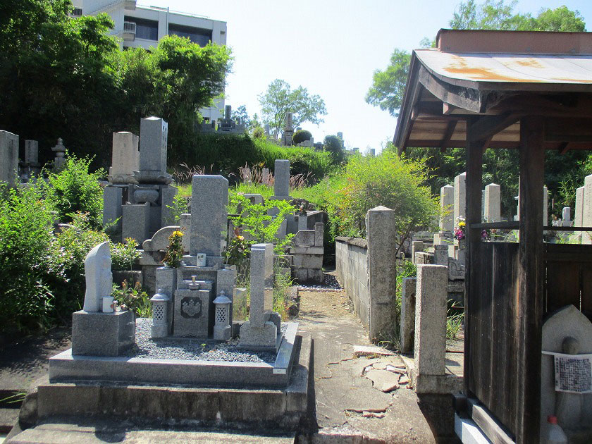 茨木市にあるお墓、道祖本墓地
