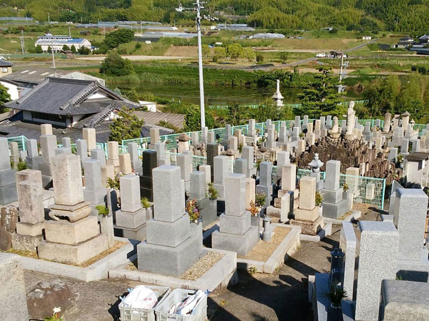 貝塚市公園墓地でお墓を購入する前の区画確認